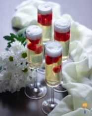 photo of Champagne jelly with raspberries